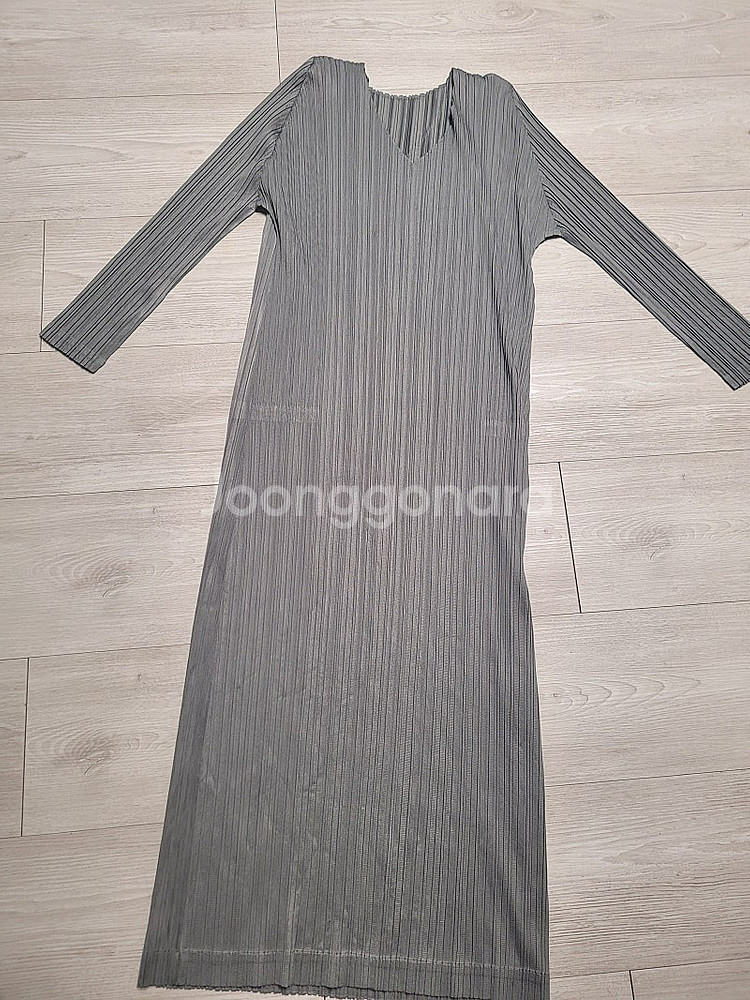 플리츠플리즈 원피스(택배비 포함)--0