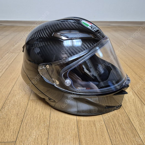 AGV pista GP RR 카본블랙 유광 미사용 새제품 유로 소두핏 S XS