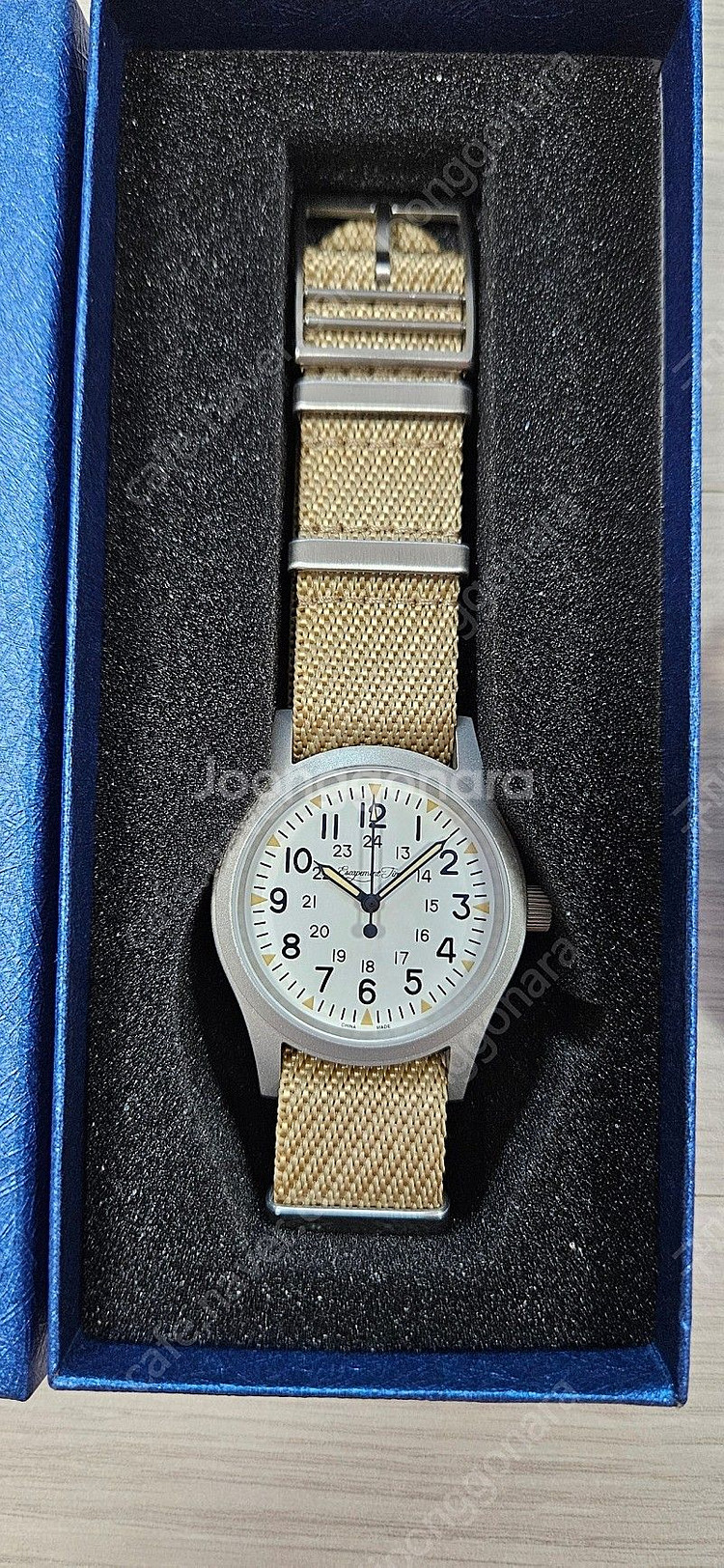 카키필드 필드워치 오마쥬 Escapement Time ...--0