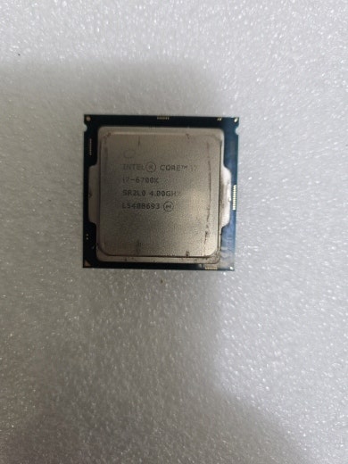 CPU i7-6700K 입니다