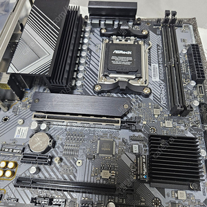 ASRock B650M-HDV/M.2 메인보드