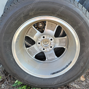 그랜드체로키 WK2 라레도 순정 휠+타이어 한대분 초저가 판매합니다. 완전깨끗