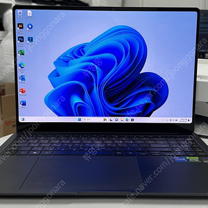 [삼성]갤럭시북3 울트라 NT960XFS-G72AG i7/32G/512G