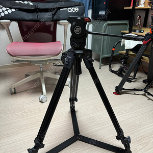 셔틀러 SACHTLER ACE M GS MKII 팝니다.