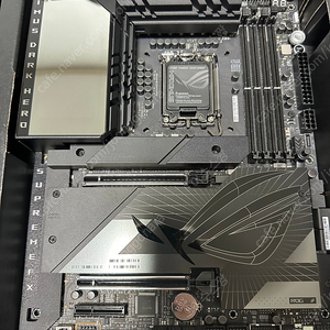 Asus z790 dark hero 코잇