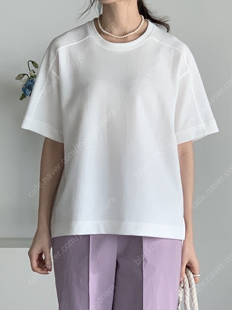 [새제품] BARI 바리바리 / 실켓 라운드 반팔 티셔츠 팝니다. 코스 자라 고퀄리티