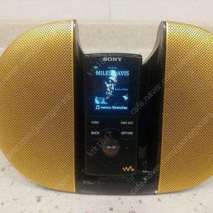 소니 MP3플레이어(NW-E052)&스피커시스템(SRS-NWGT015)워크맨 판매합니다.