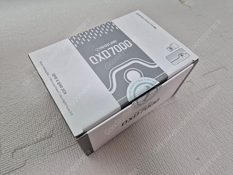 아이나비 QXD7000 블랙박스 2채널 새상품 팝니다.