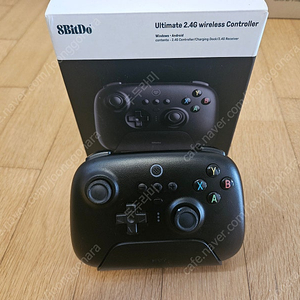 8bitdo ultimate 팔얼블 얼티메이트 게임패드 2.4g 풀박스 팝니다