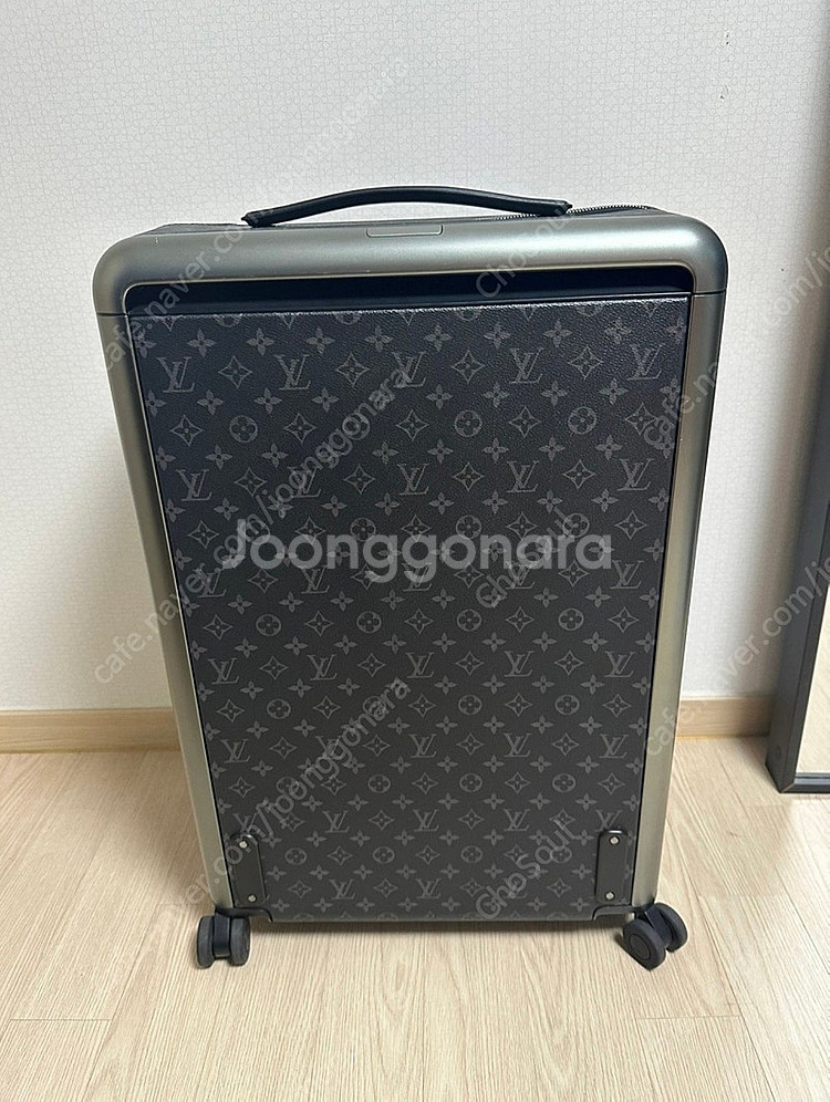 정품 루이비통 호라이즌70 캐리어 판매합니다--1