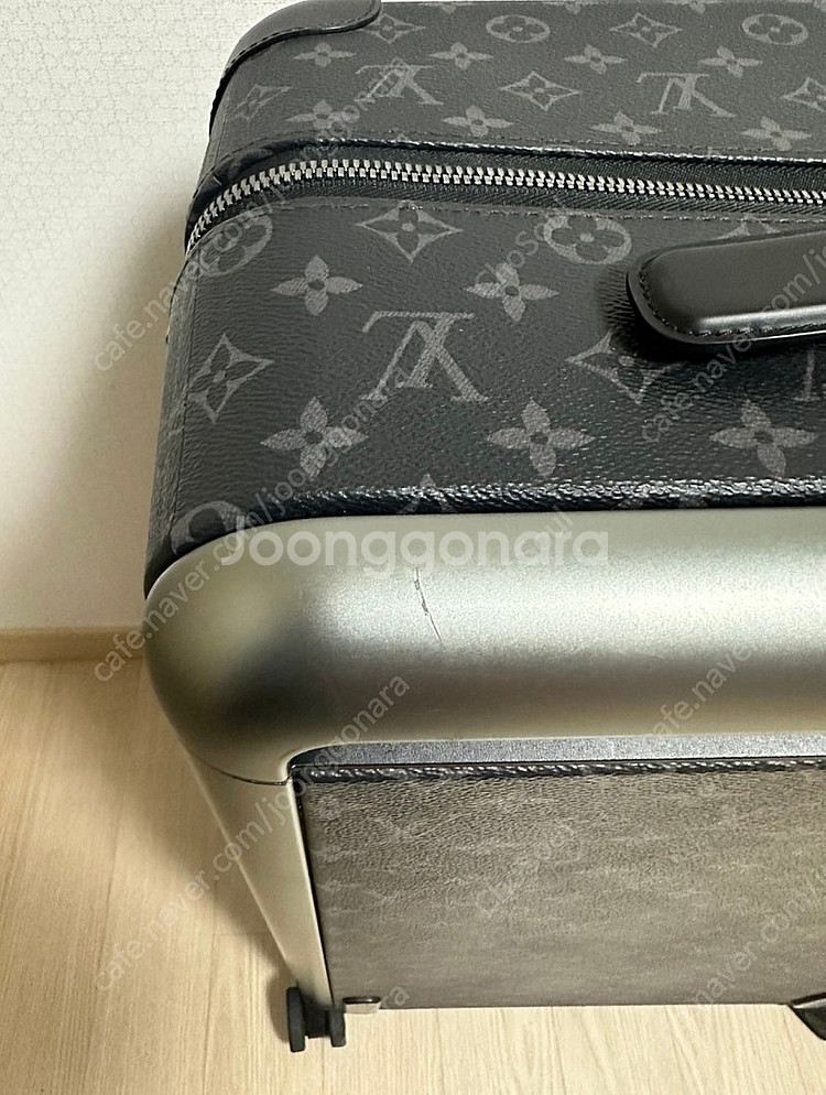 정품 루이비통 호라이즌70 캐리어 판매합니다--8