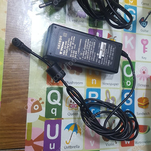 노트북 충전기 19V 2.64A 4.75x1.7 1.5만