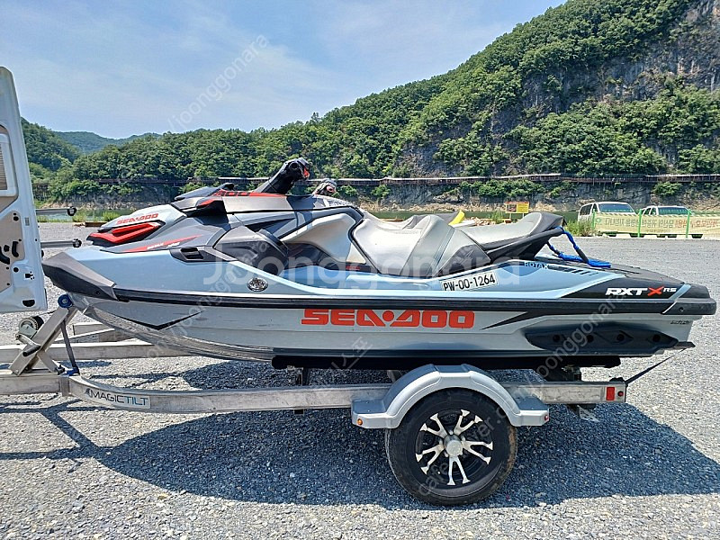 RXT300 19년등록 3인승 제트스키팝니다--0