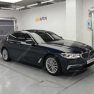 BMW5시리즈 (G30) 520d 럭셔리 플러스 (0톤)중고차 할부 리스 카드 저신용자 전액할부 승인