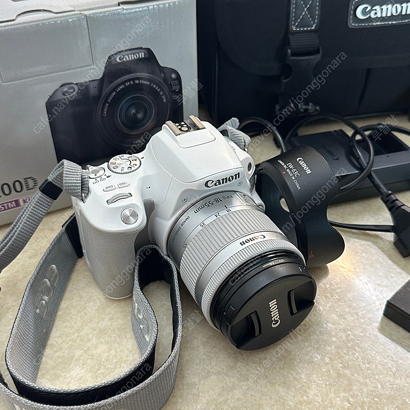 캐논(Canon) 200D 화이트 번들킷 풀박스 판매 합니다 (+캐논 카메라 가방)