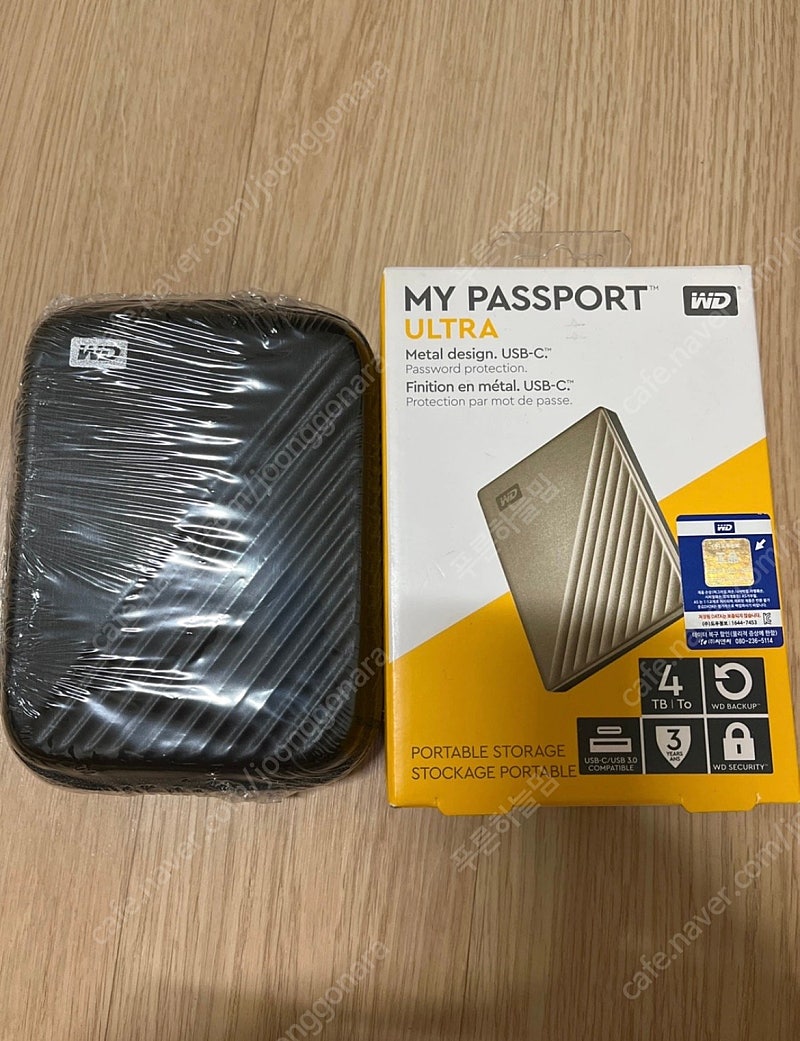 WD 외장하드 4테라 my passport 미개봉 (파우치 포함) 9만원에 판매