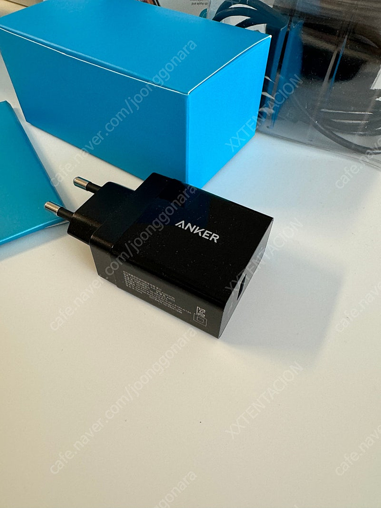 앤커 파워웨이브 스탠드 고속 무선 충전기--2