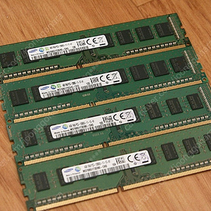 [팝니다] ddr3 4gb 12800U x 4ea (메모리, 삼성, 일괄) - 1.2만(송포)