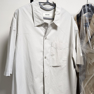 [BEAKER ORIGINAL] 비이커 오리지널 남자 여름 기본 셔츠 (Black, Light grey)