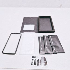 [미개봉] 신지모루 신지글래스 2.5D 강화유리 휴대폰 액정보호필름 4P 아이폰15프로