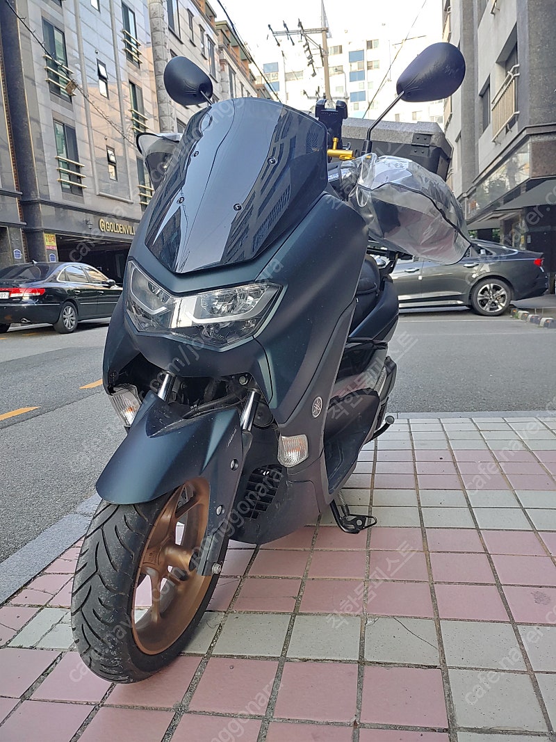 Nmax155 팝니다. 23년식 부산 5300Km