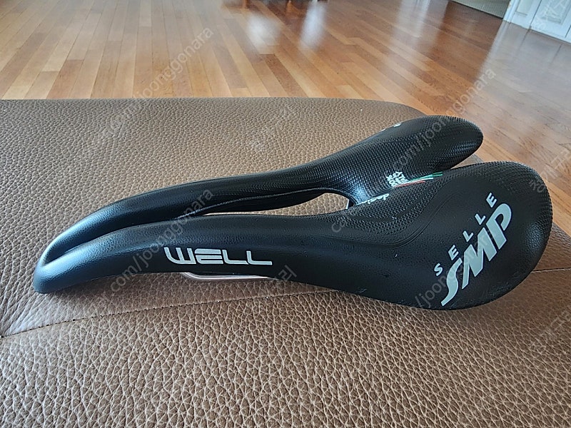 selle 셀레 smp 투어리즘 안장판매합니다