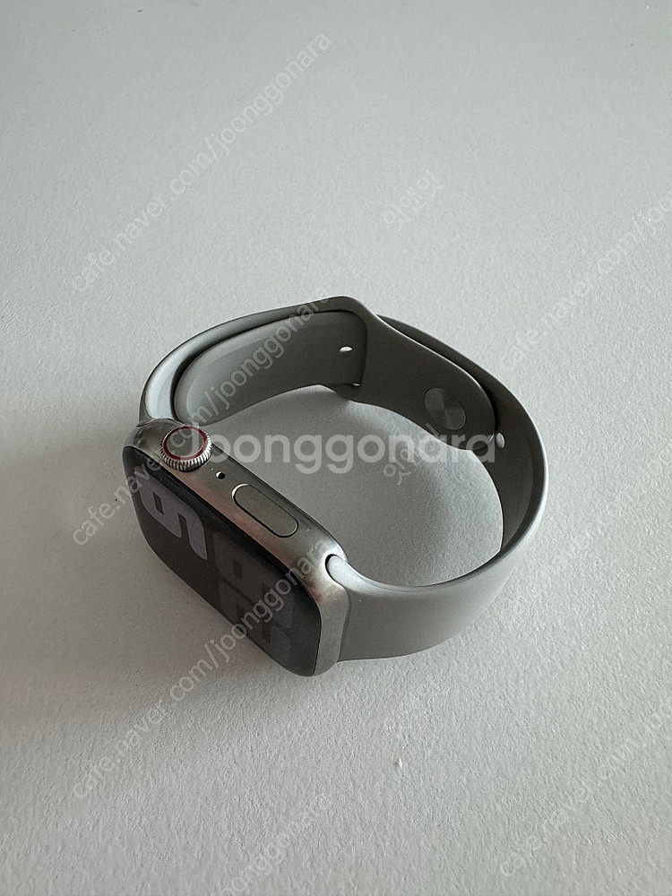 애플워치7 티타늄 에디션 45mm 실버--1
