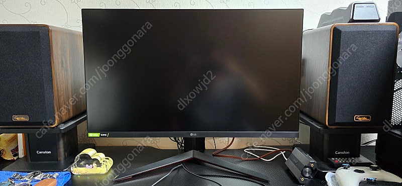 LG27GN650 27인치 IPS 144HZ 울트라기어 게이밍 모니터 팝니다.