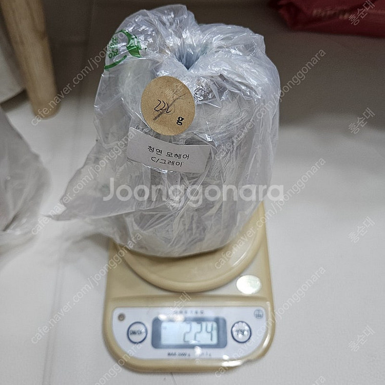 열매달이틀,솜솜뜨개,바늘이야기 등 각종 뜨개실 판매합니...--8