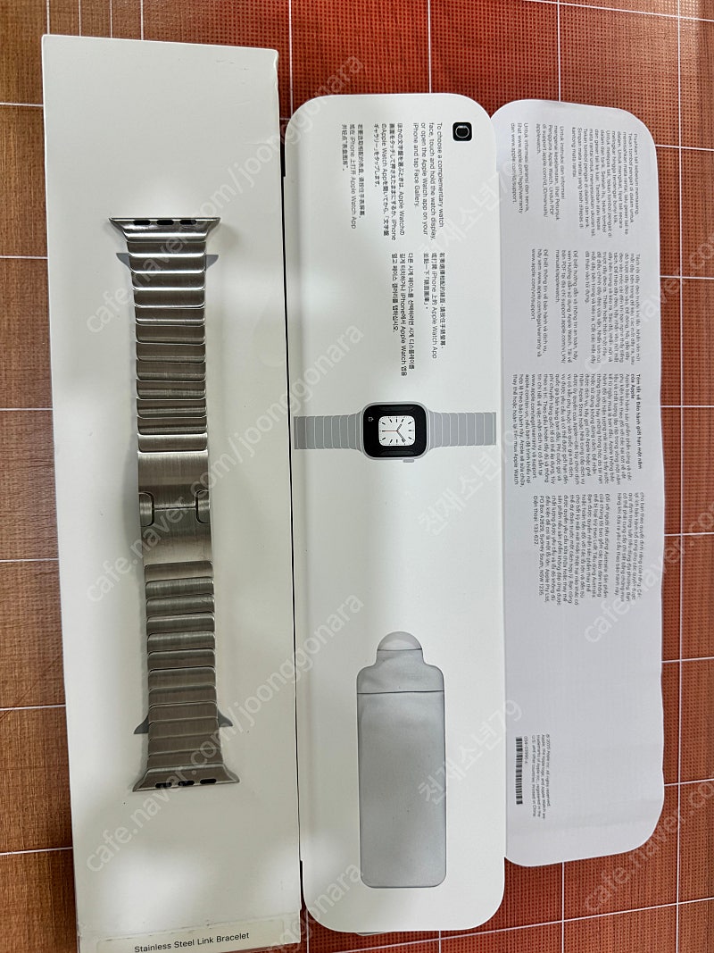 애플 정품 링크브레이슬릿 (상태 초SSSS급) 실버 42, 45, 49ml 저렴하게 판매합니다.