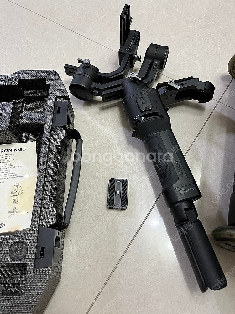 로닌 SC 카메라 짐벌 + PGYTECH 그립 팝니다--1