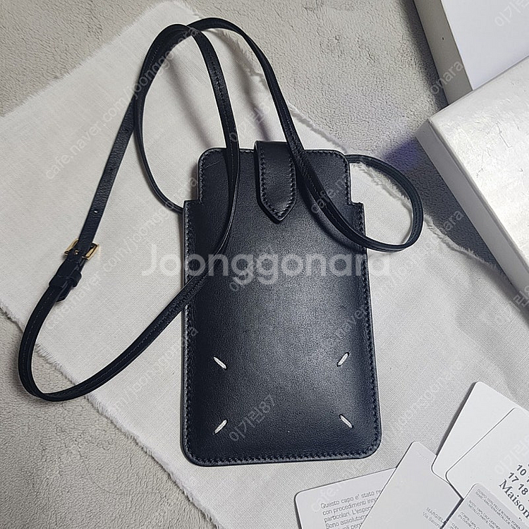 메종마르지엘라 핸드폰 넥파우치 새상품 S56UI0211...--0