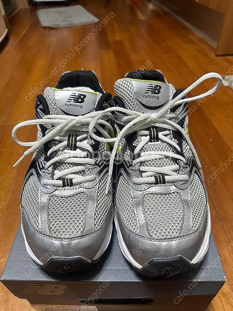 뉴발란스 530 실버 280 판매합니다.--3