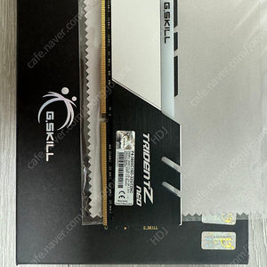 지스킬 DDR4 PC4-28800 CL16 TRIDENT Z NEO C 16g 1개 팝니다.