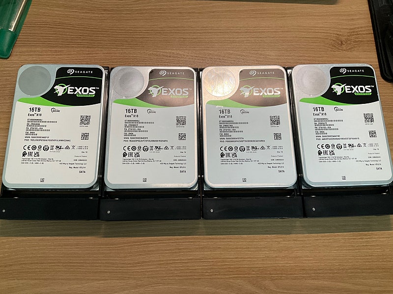 씨게이트 EXOS 16TB HDD 판매합니다 (새상품)