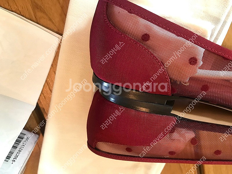 페라가모 바리나 도트 플랫 36D/ 매쉬--2
