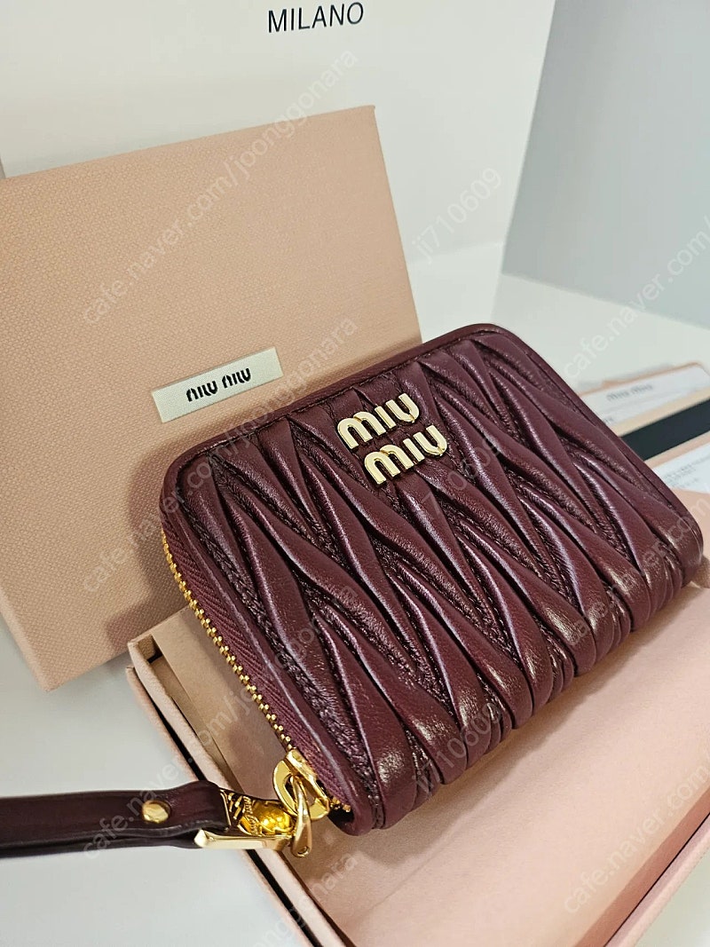미우미우 마테라쎄 지퍼 카드지갑 코인지갑 새상품 | 중고나라 - 안심되는 중고거래