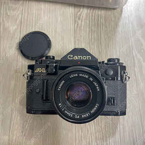캐논 A-1 플래그십 필름카메라 + 50Mm렌즈 포함 // AE-1 canon