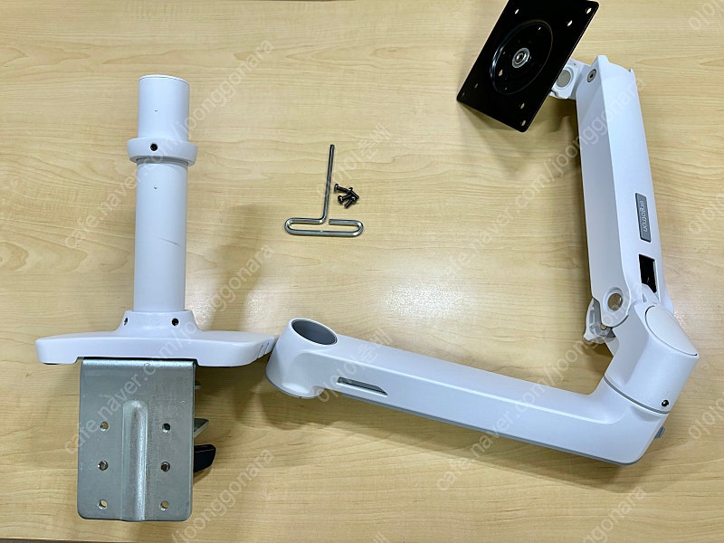 어고트론 LX 싱글 모니터암 화이트 택포11