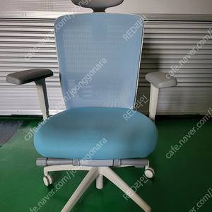 KOAS 코아스 에르체 의자 메쉬의자 팝니다 S급 7만원 경기도 이천 하이닉스쪽 직거래 (컬러별 수량 보유) 학생의자 사무실의자 PC방의자 공부의자
