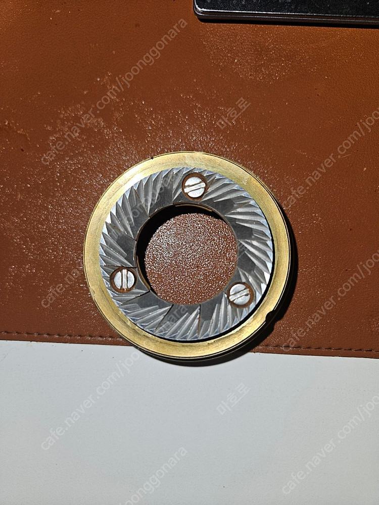 란실리오 록키 그라인더 판매합니다--1