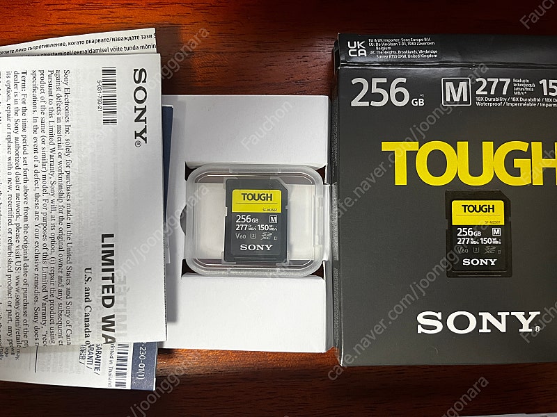소니 터프 M 256GB v60 SD카드 팝니다. sony tough-M sdxc uhs-2
