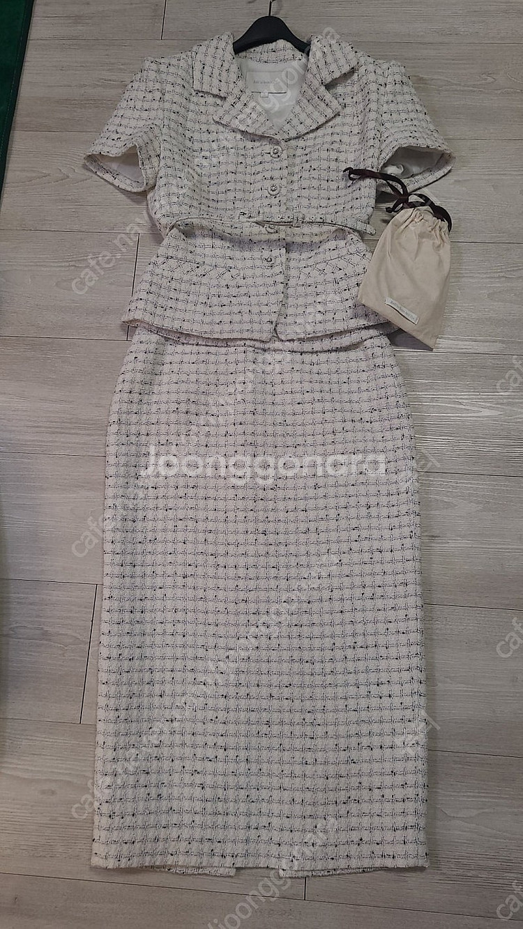 가격내림)브라이드앤유 트위드 셋업 1사이즈--6