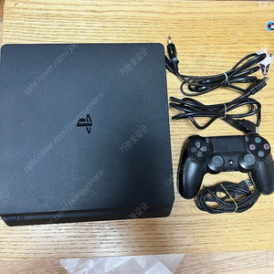 PS4 slim. 1tb 블랙 (CUH-2117B) +.타이틀 4개