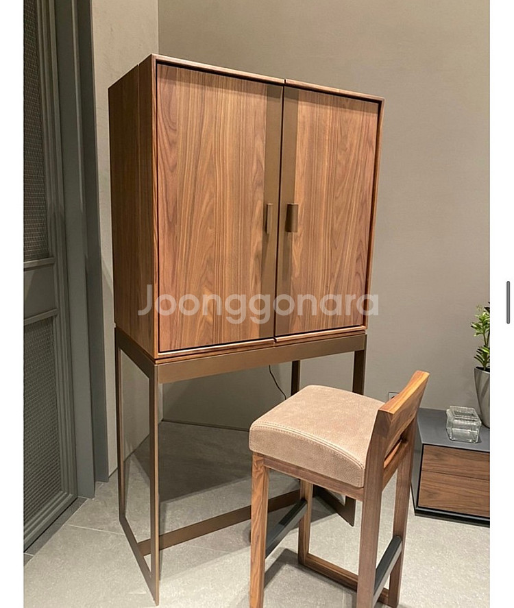 한고은 스탠딩 화장대 CAMBUSA FLY VANITY By GIULIANO & GABRIELE CAPPELLETT...--1