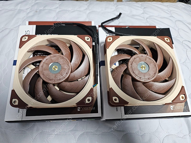 녹투아 농협 쿨러 NOCTUA NF-A12x25 PWM 일주일 사용한 제품 팝니다!!!