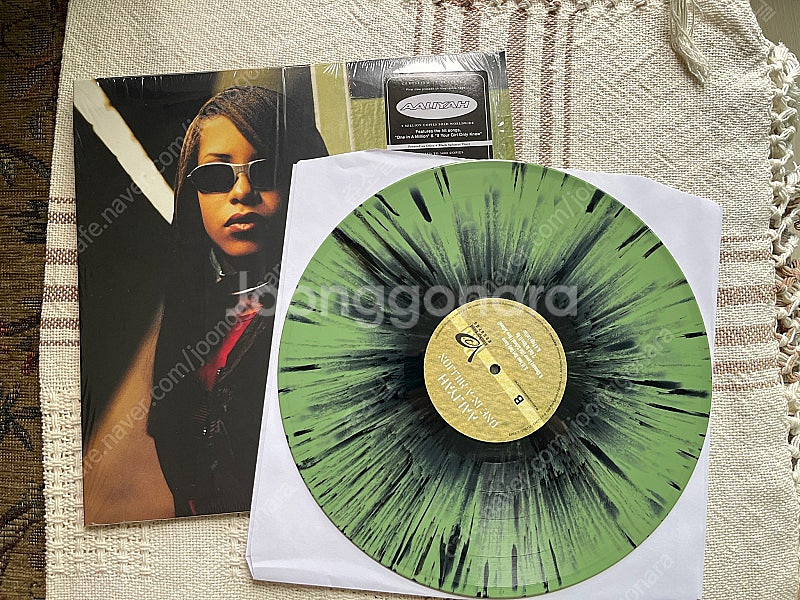 알리야 Aaliyah One In A Million L...--0