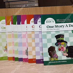 One Story a Day 세트-영어 회화 학습서 (Paperback 합 12권,,1-2권 CD 없어요) + Audio CD 10장) 2013년 4