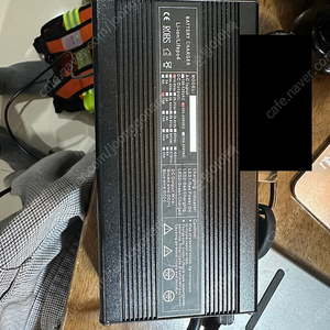 엠디홍 파워뱅크 12v, 120a 2개, 엠디홍 2,000W 인버터 리모컨스위치 없는 버전, 10A ac충전기, 12v 시거잭 충전기