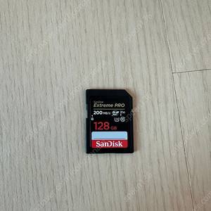 샌디스크 SD카드 익스트림 프로 128기가 4K V30 128GB 2만에 팝니다